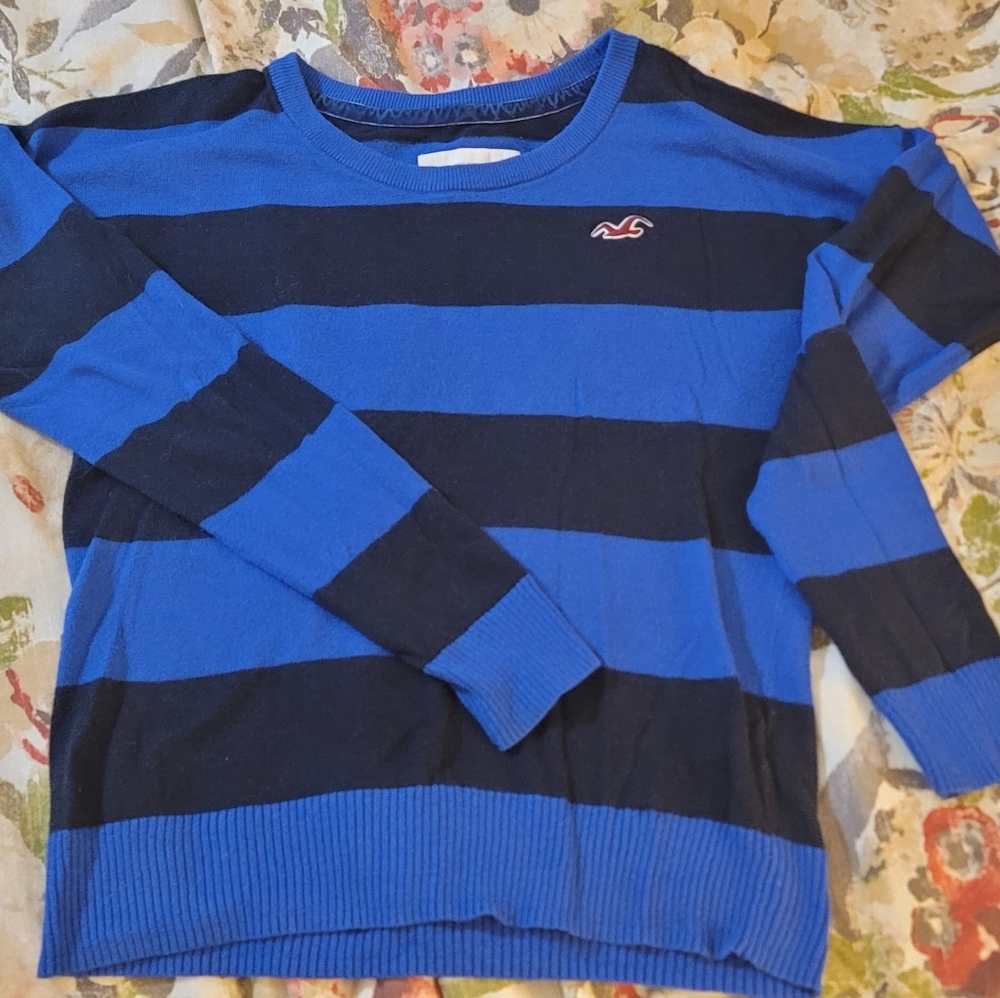 Hollister Blue and Black Crewneck Sweater